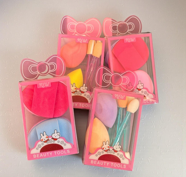 12 Sets de Esponjas/Borlas de Maquillaje $6 c/u