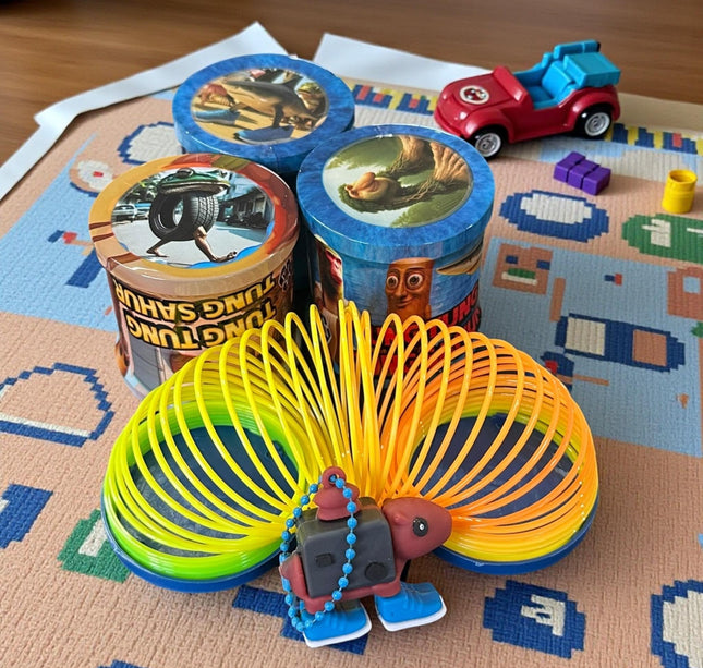 24 Gusanitos/Resortes con Figura llavero "Tralalero" $16 c/u