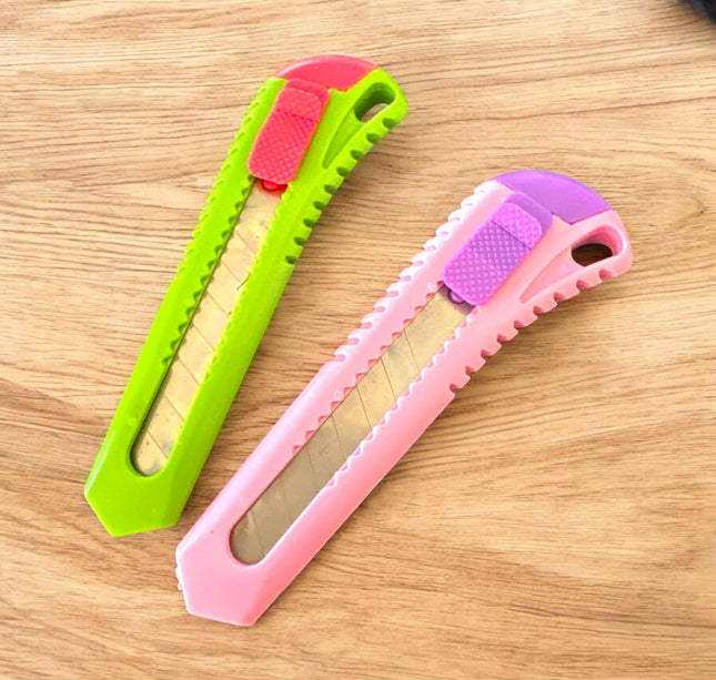 6 Cutters Grandes de Colores $9.9 c/u