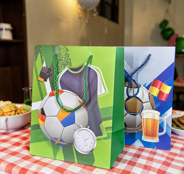 12 Bolsas para Regalo "balones" $5.9 c/u
