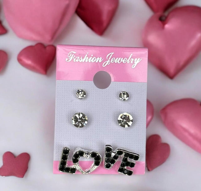 12 Sets de 3 Pares de Aretes Love $7.8 c/u