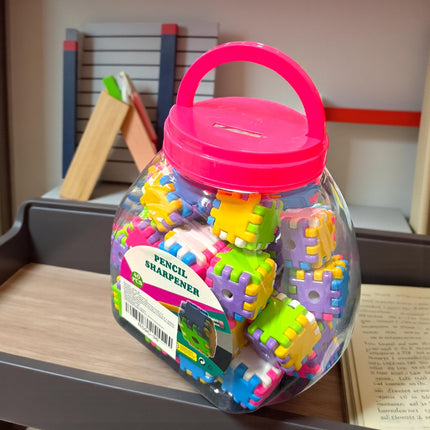 Bote Alcancia con 40 Cubos Sacapuntas para Armar $4.5 c/u