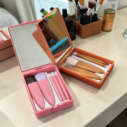 3 Sets de Brochas en Estuche de Colores $18 c/u