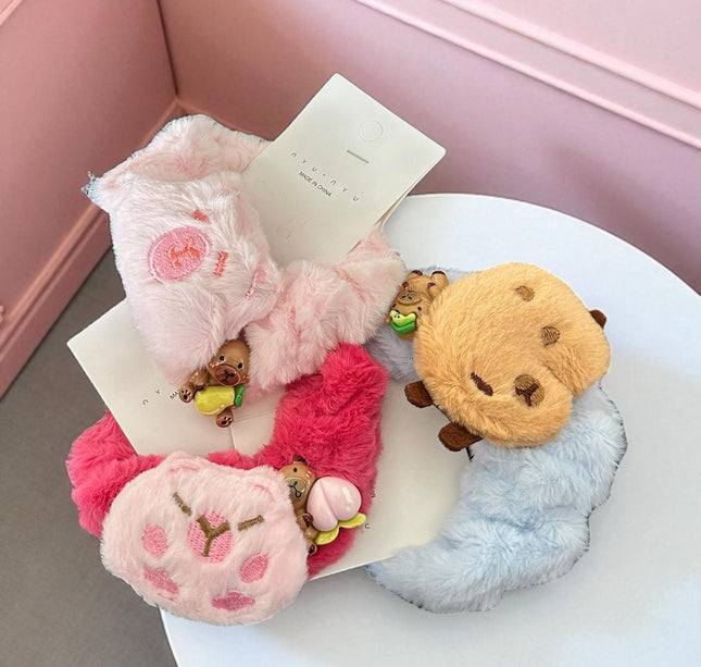 12 Scrunchies Capibaras Peluche $14.5 c/u