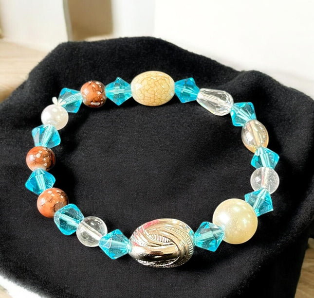 12 Pulseras Letras y Pedreria $3.9 c/u