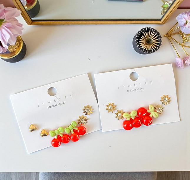 12 Sets Aretes Cherry y Pedreria $6.5 c/u