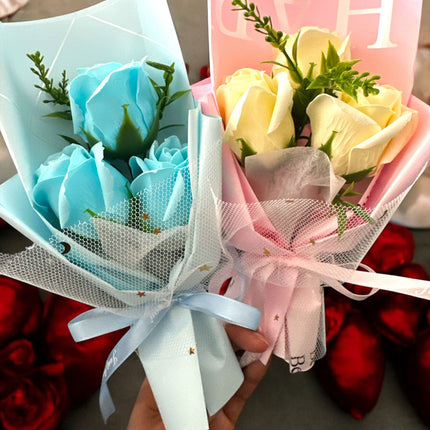 3 Caja de regalo con Ramo de Rosas $81 c/u