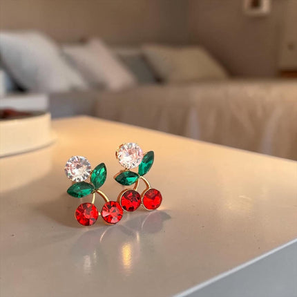 12 Aretes Cerezas Dorados $12 c/u