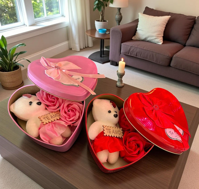 Caja Corazón Metalica con Osito y 3 Rosas de Jabón
