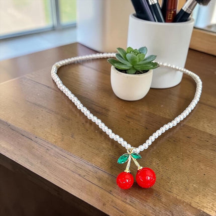 12 Collares Cereza y Perlas Hermosas $14.5 c/u