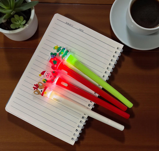 12 Plumas Figuras Navideñas con Luces $9.37 c/u