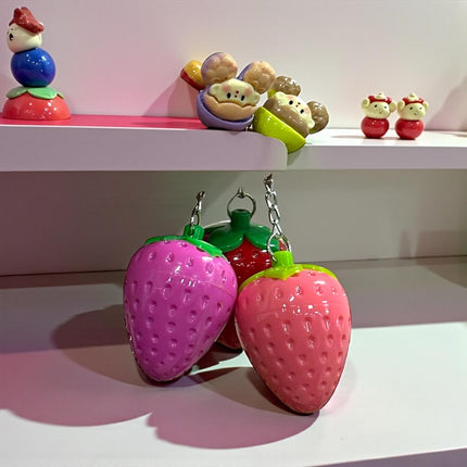 24 Bálsamos de Fresita para Labios $10.3 c/u