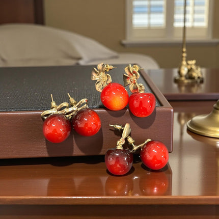 12 Pares de Aretes Cereza Hermosa "Zirconia" $9.8 c/u