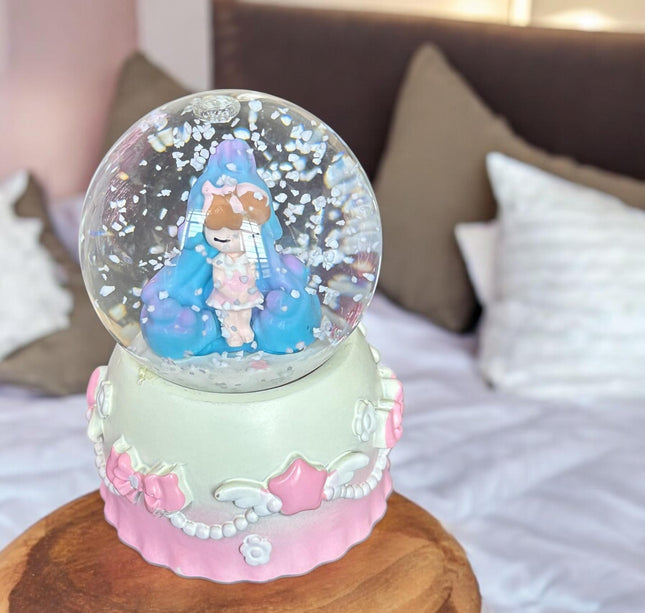 Mini Bola de Nieve con Muñequita con Luz