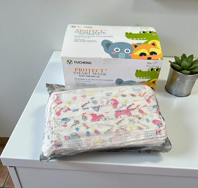Caja con 50 piezas de Cubrebocas Infantil Estampados Niña-Niño
