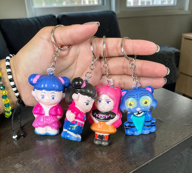 12 Squishies Guerreras K-Pop Llavero $8 c/u