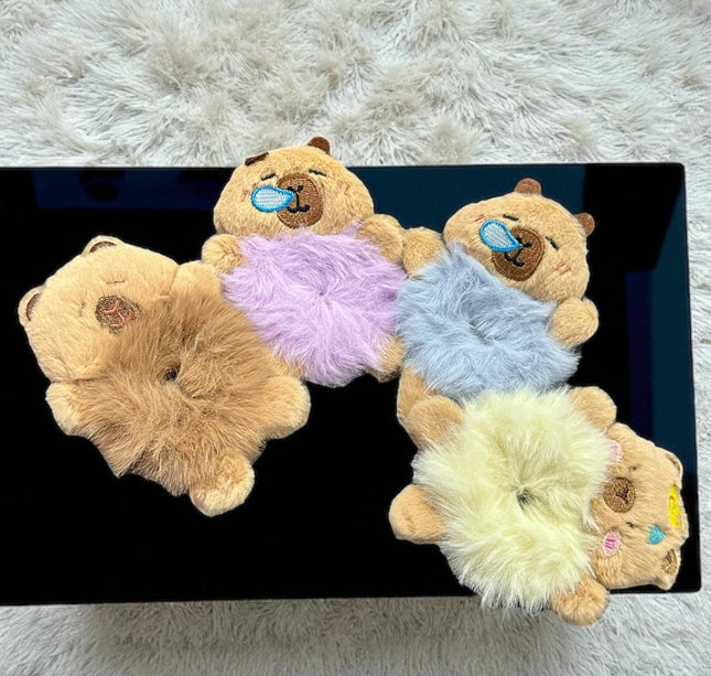 12 Scrunchies Capibaras Peluches $18 c/u