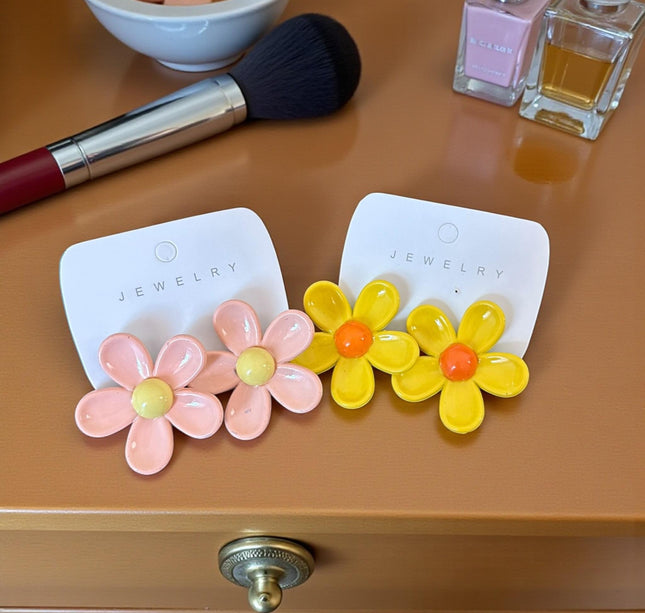 12 Aretes Flores Hermosas $9 c/u