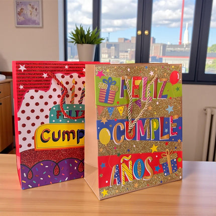 12 Bolsas para Regalo Diamantadas "Feliz Cumpleaños" $11.3 c/u