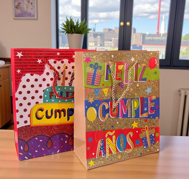 12 Bolsas para Regalo Diamantadas "Feliz Cumpleaños" $11.3 c/u