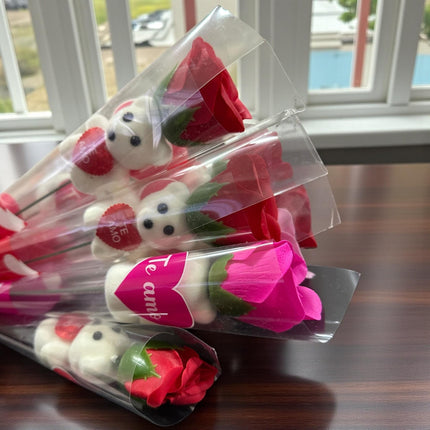12 Rosa con Osito "Te Amo" $6.5 c/u