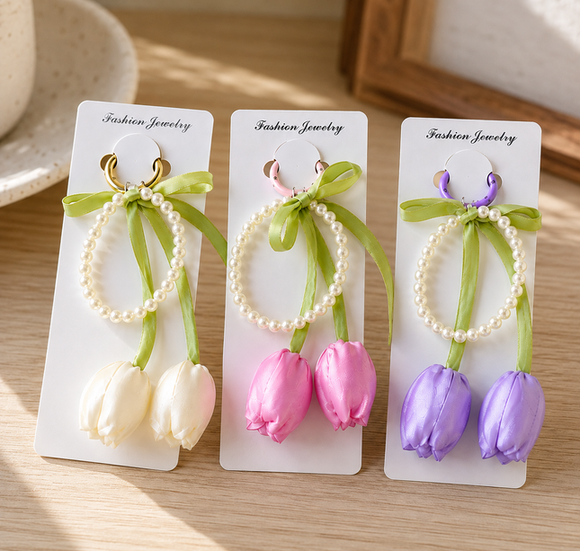 12 Llaveros con Tulipán Satin y Perlas $12.5 c/u