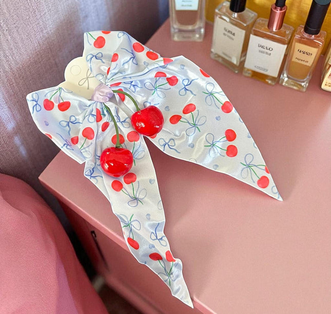 12 Moños con Cerezas Decorados $9.5 c/u