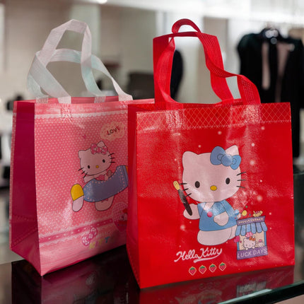 12 Bolsa Plastificada Sanrio Grande $5.9 c/u