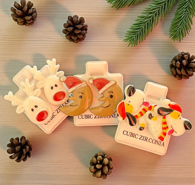 Set de 36 Aretes Navideños $4.14 c/u