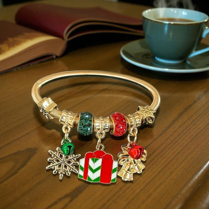 12 Pulseras Navideñas Tipo Pandora Doradas $14.9 c/u