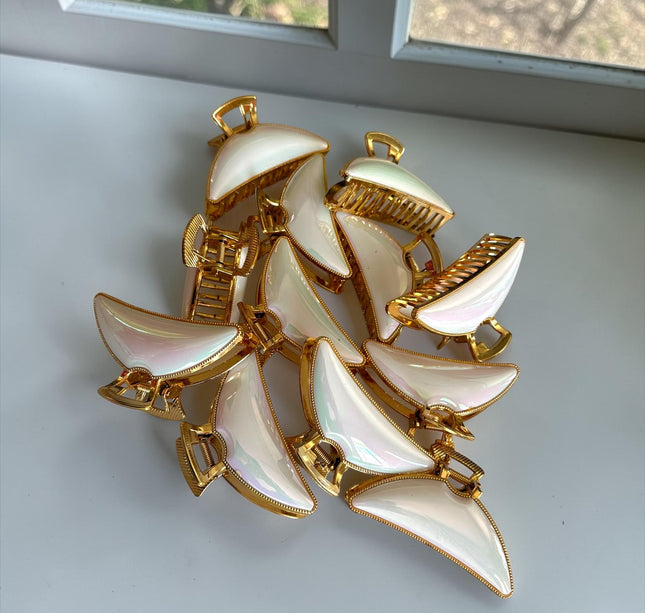 12 Pinzas Doradas Aperladas Diferentes Formas $11.9 c/u