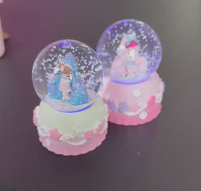 Mini Bola de Nieve con Muñequita con Luz